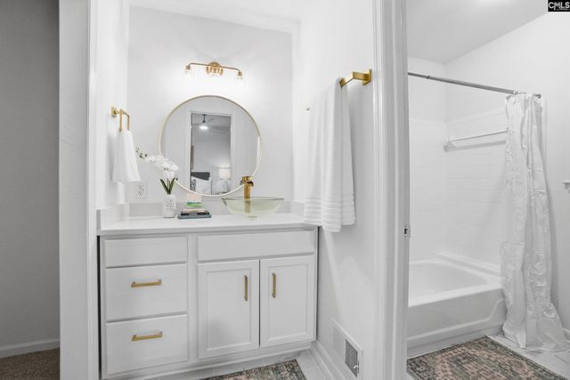 212 Deer Ridge Drive, Hopkins, SC 29061