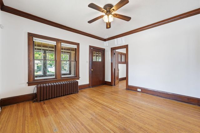 3500 Irving Avenue N, Minneapolis, MN 55412