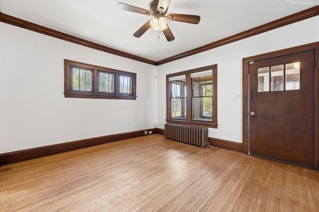 3500 Irving Avenue N, Minneapolis, MN 55412