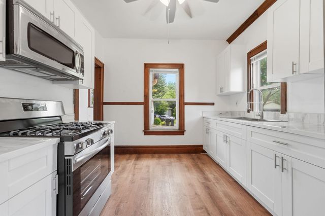 3500 Irving Avenue N, Minneapolis, MN 55412