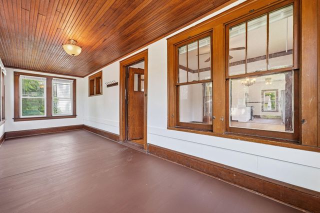3500 Irving Avenue N, Minneapolis, MN 55412