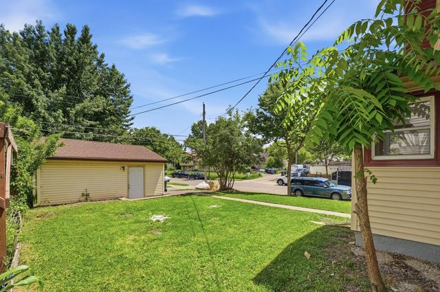 3500 Irving Avenue N, Minneapolis, MN 55412