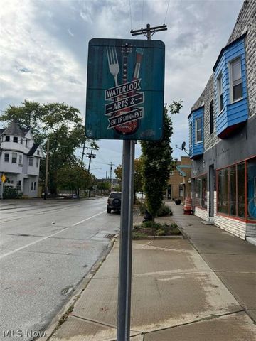 426 E 160 Street, Cleveland, OH 44110