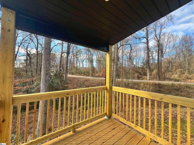 279 Law Street, Woodruff, SC 29388