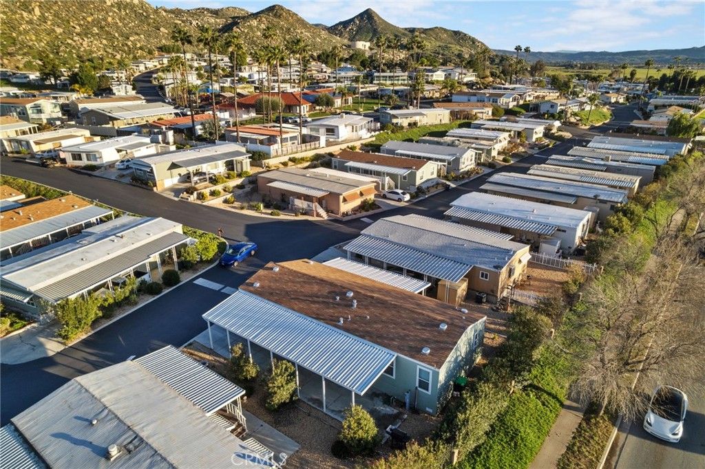 Image 36 of property listing at 1536 S State Street 36, Hemet, CA 92543