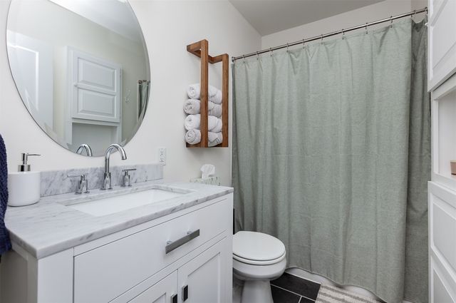 4217 Franklin Avenue, Des Moines, IA 50310