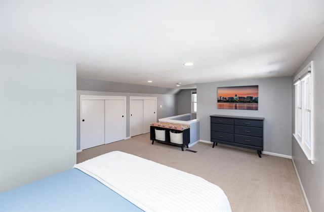 4217 Franklin Avenue, Des Moines, IA 50310