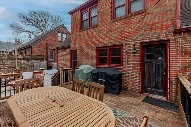 4217 Franklin Avenue, Des Moines, IA 50310