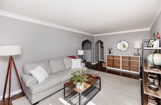 4217 Franklin Avenue, Des Moines, IA 50310