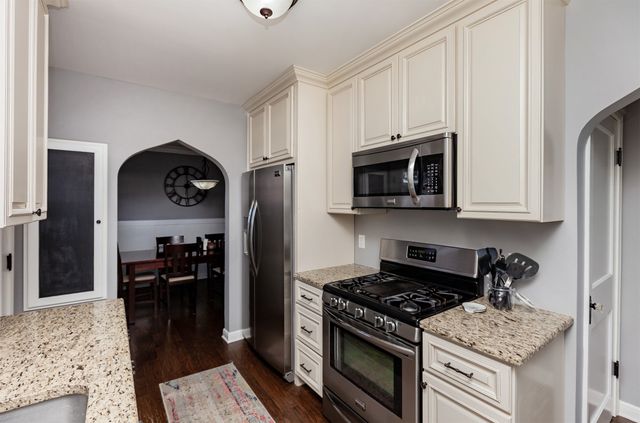 4217 Franklin Avenue, Des Moines, IA 50310