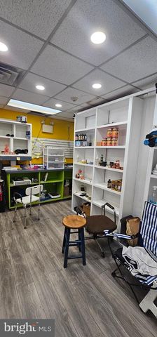 6-6 CHESTER PIKE, Darby, PA 19023
