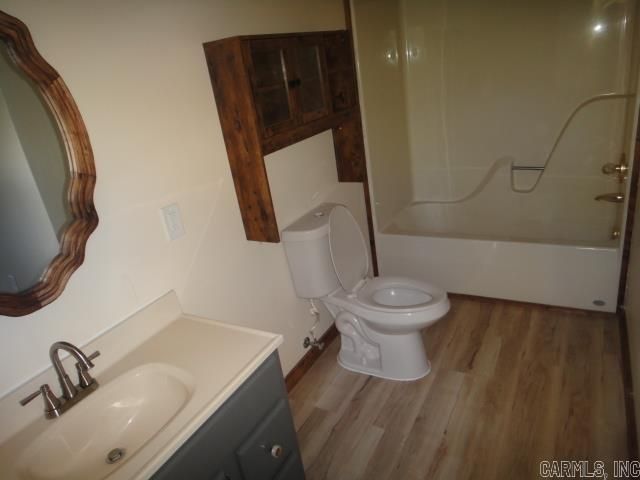 1403 W Walnut Street, Heber Springs, AR 72543