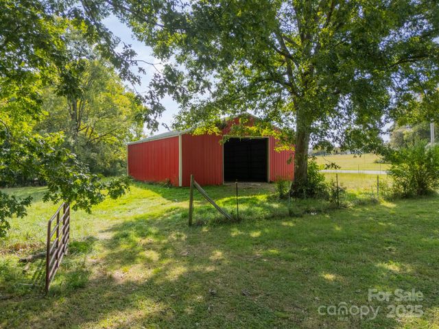 2180 Lawrence Road, Clover, SC 29710