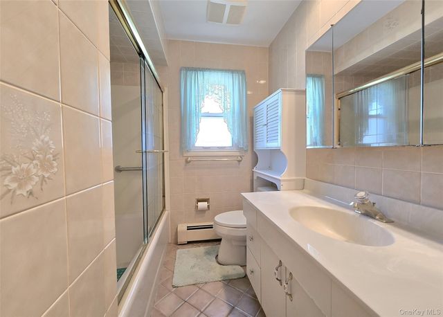 5 Hancock Street, Smithtown, NY 11787