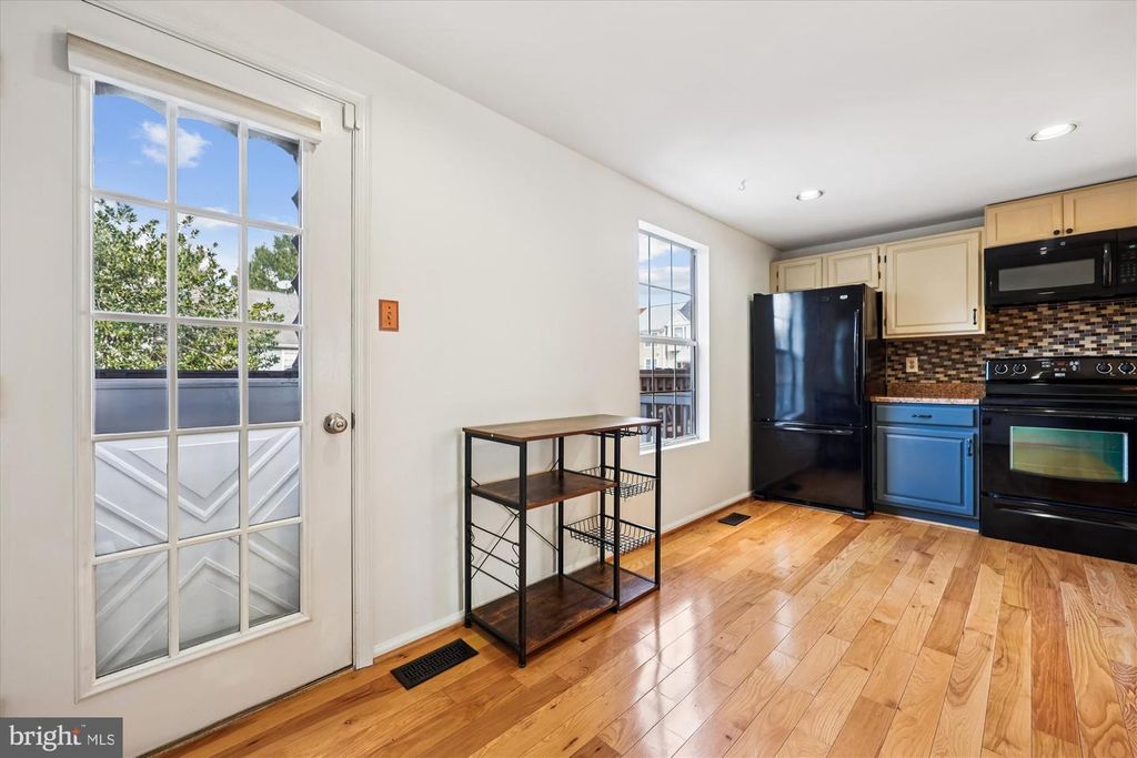 18906 EBBTIDE CIR, Germantown, MD 20874