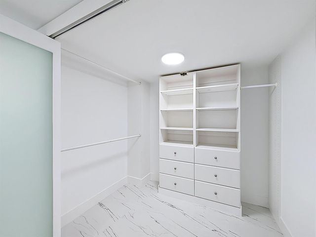 2480 Presidential Way 902, West Palm Beach, FL 33401