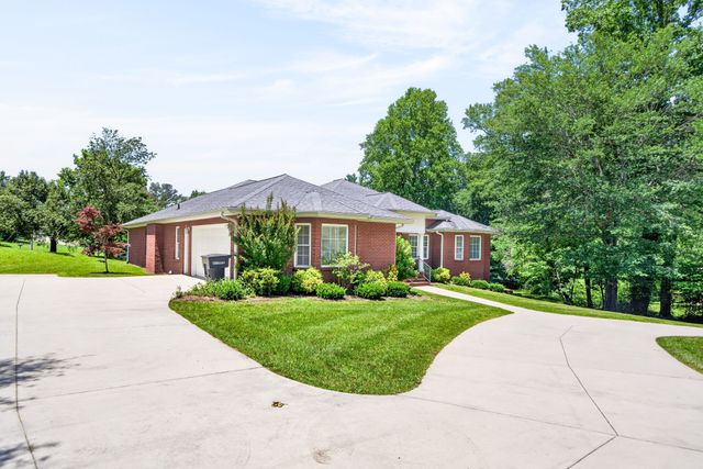 1156 Beam Ave, Cookeville, TN 38501