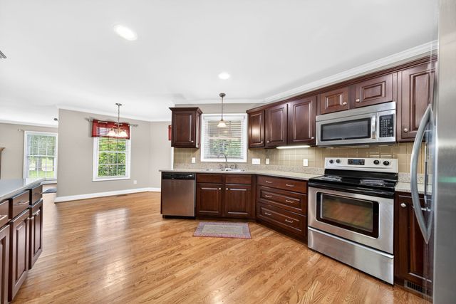 1156 Beam Ave, Cookeville, TN 38501