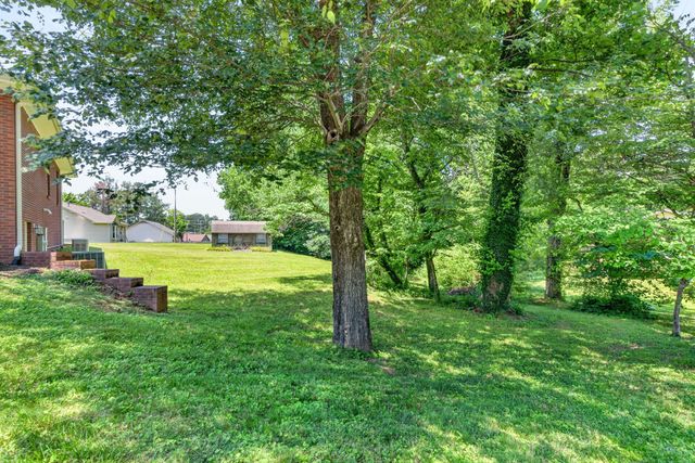 1156 Beam Ave, Cookeville, TN 38501