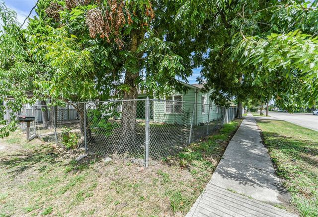 6219 Longview Street, Houston, TX 77020