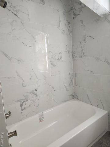 9311 Dixie, Redford, MI 48239