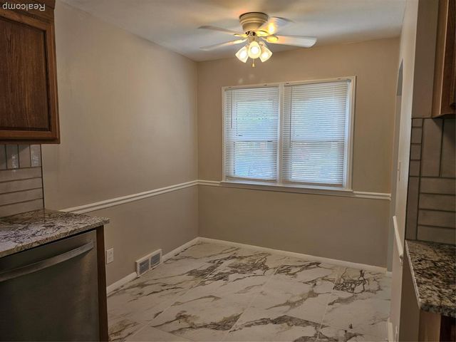 9311 Dixie, Redford, MI 48239