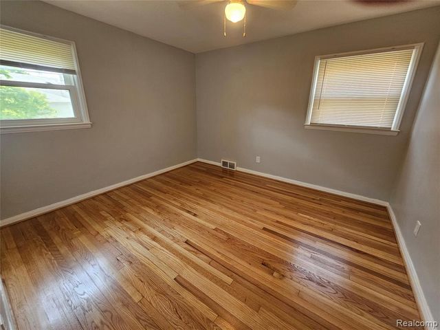 9311 Dixie, Redford, MI 48239