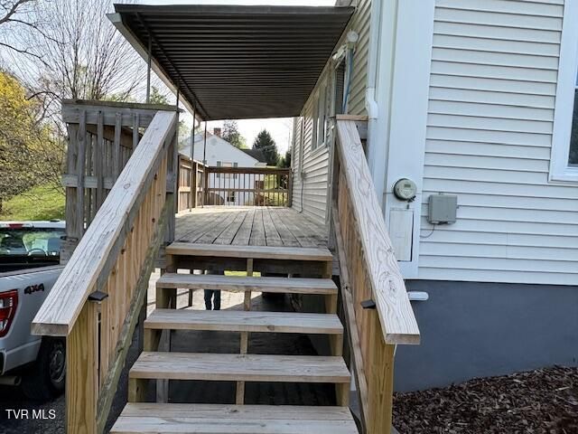 328 Lakecrest Drive, Kingsport, TN 37663