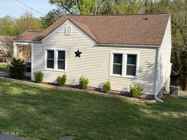 328 Lakecrest Drive, Kingsport, TN 37663