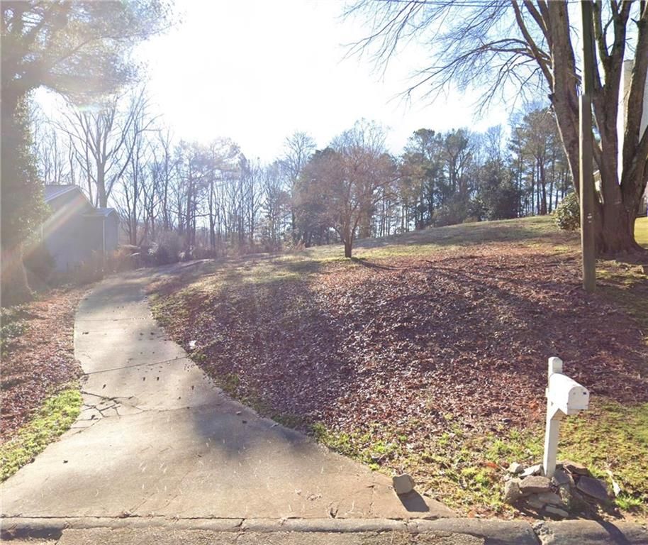 1359 Holly Bank Circle, Atlanta, GA 30338