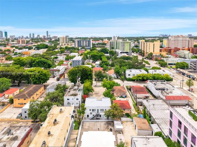 1145 NW 4th St APT 1, Miami, FL 33128