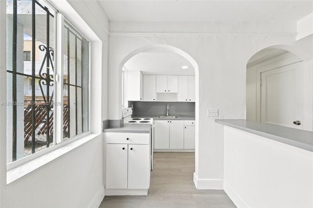 1145 NW 4th St APT 1, Miami, FL 33128
