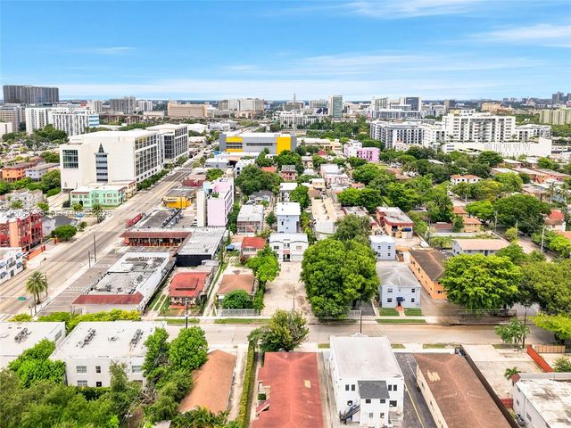 1145 NW 4th St APT 1, Miami, FL 33128