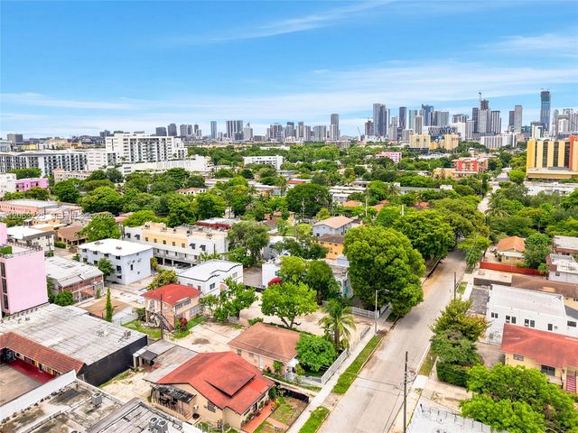 1145 NW 4th St APT 1, Miami, FL 33128