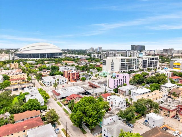 1145 NW 4th St APT 1, Miami, FL 33128