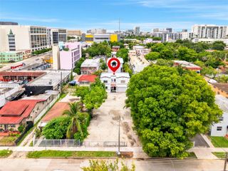 1145 NW 4th St APT 1, Miami, FL 33128