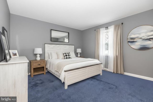 274 LONGFORD DR, Frederick, MD 21702