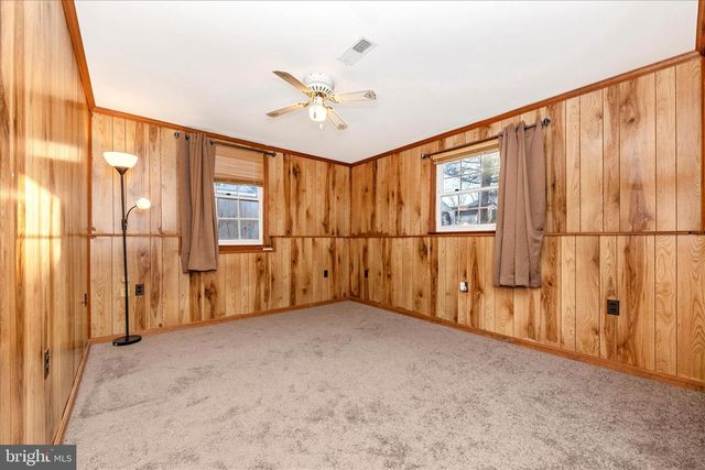 274 LONGFORD DR, Frederick, MD 21702