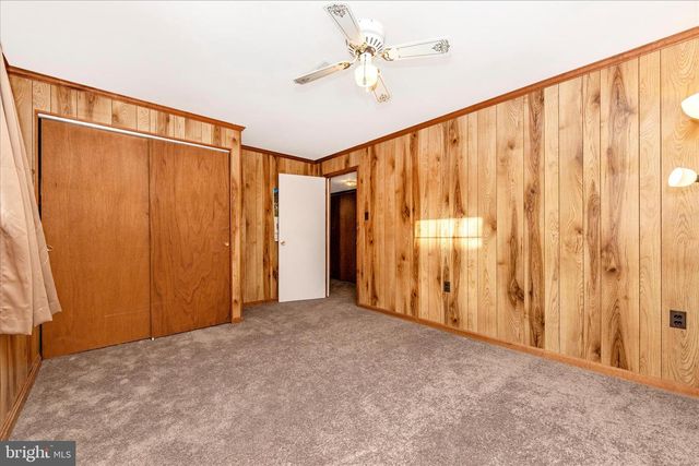 274 LONGFORD DR, Frederick, MD 21702