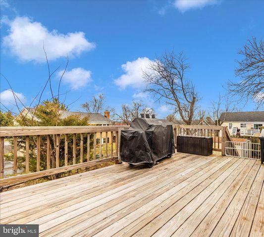 274 LONGFORD DR, Frederick, MD 21702