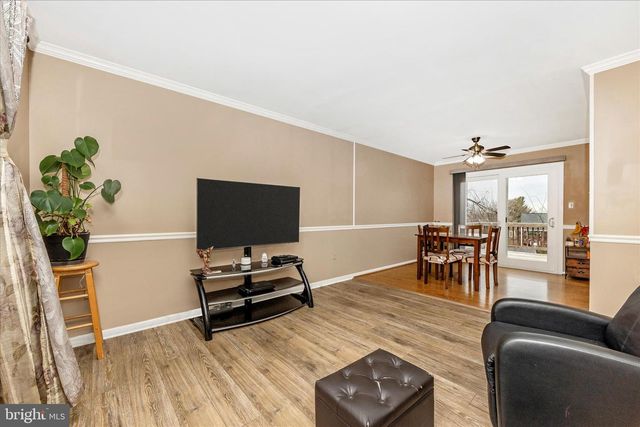 274 LONGFORD DR, Frederick, MD 21702