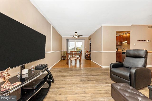 274 LONGFORD DR, Frederick, MD 21702