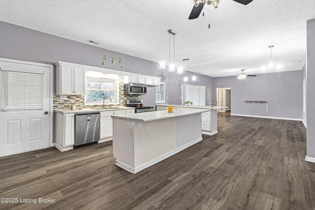 1141 Grindstone Rd, Clarkson, KY 42726