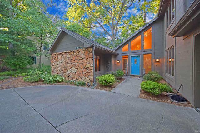 10018 Woodstream Drive, Fort Wayne, IN 46804