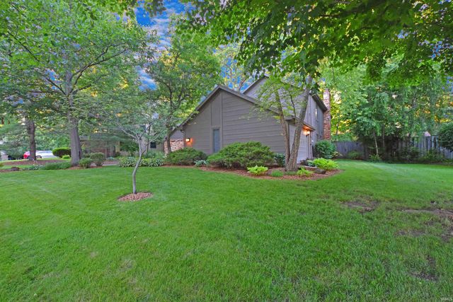 10018 Woodstream Drive, Fort Wayne, IN 46804