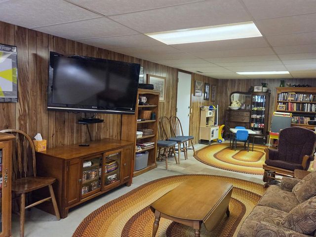 908 Mildred Avenue, Edgerton, WI 53534