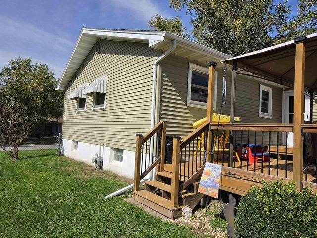 908 Mildred Avenue, Edgerton, WI 53534