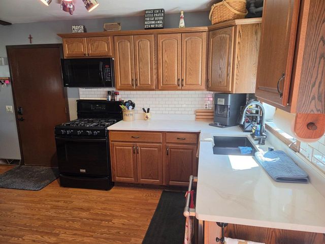908 Mildred Avenue, Edgerton, WI 53534