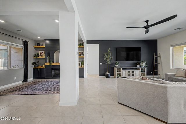 4823 W FLAT IRON Court, Queen Creek, AZ 85144
