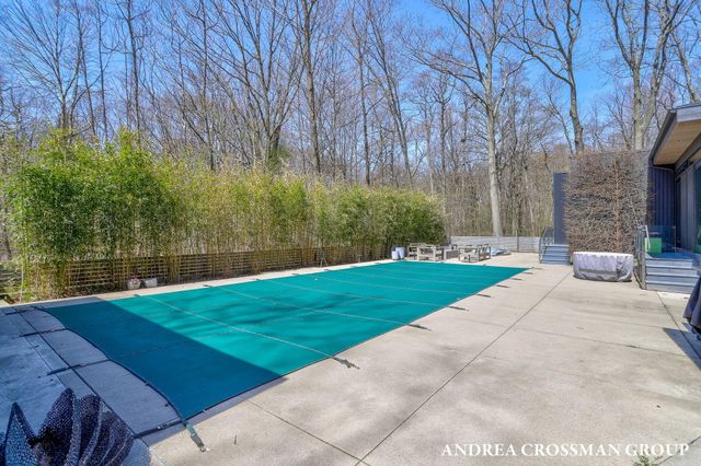 6919 Bendemeer Drive, Fennville, MI 49408